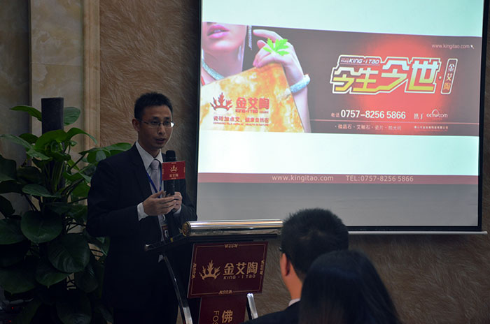 营销副总刘小良分享2014年嫩草蜜桃在线视频陶十大精彩及工作总结与规划