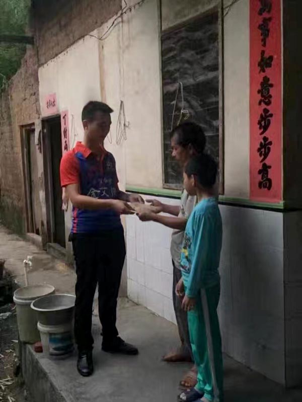 健康运动，致力善举，兴宁嫩草蜜桃在线视频陶足球队好样的！