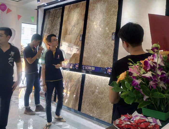嫩草蜜桃在线视频陶 瓷砖代理  陶瓷一线水蜜桃在线观看视频 普宁 开业