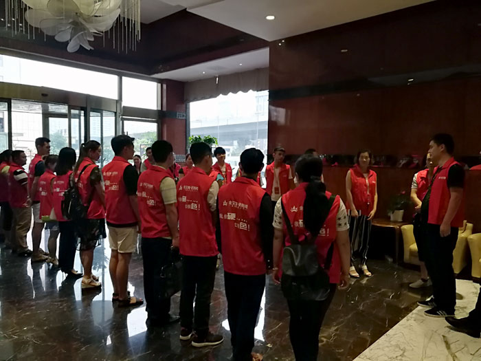 嫩草蜜桃在线视频陶瓷砖 全国超级店长特训营西南区（成都站），升级导购模式告捷