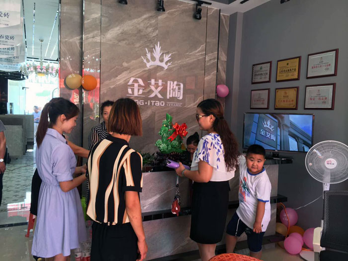 嫩草蜜桃在线视频陶瓷砖 瓷砖代理 陶瓷一线水蜜桃在线观看视频 开业促销