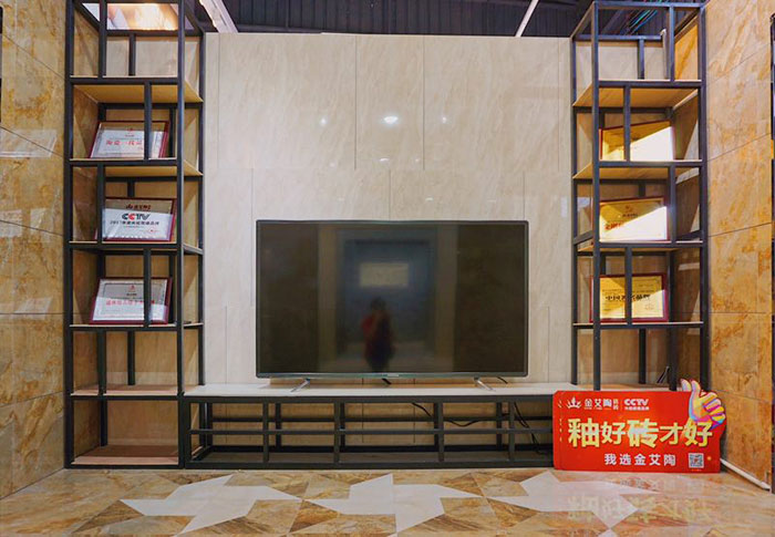 当红酒遇上......—嫩草蜜桃在线视频陶现代仿古砖&红酒品鉴会(潮安站) 优雅来袭