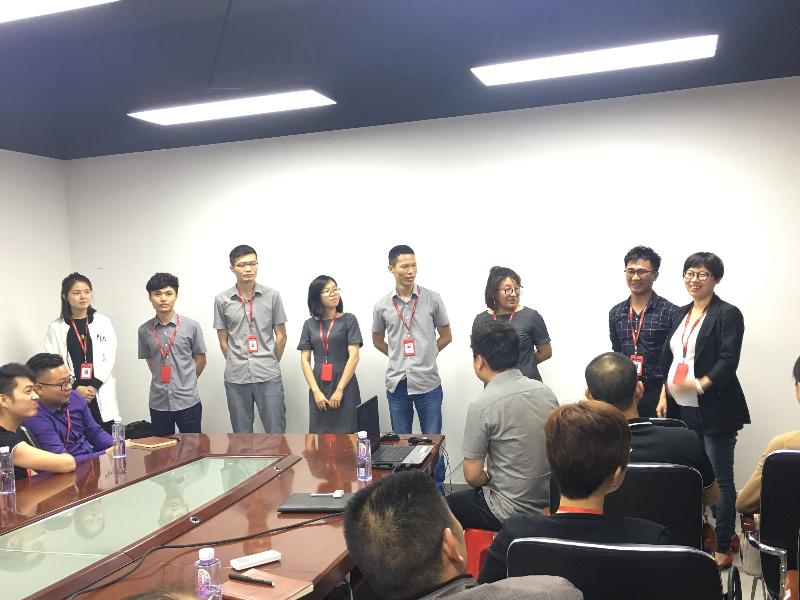 嫩草蜜桃在线视频陶设计师团队集体亮相